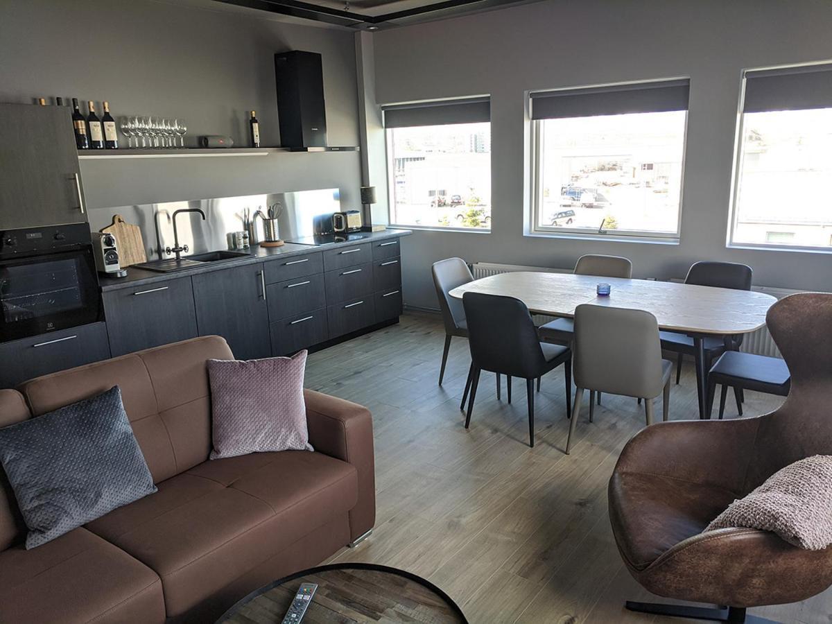 Boutique By The Harbour - Apartments 207 Akureyri Exteriér fotografie